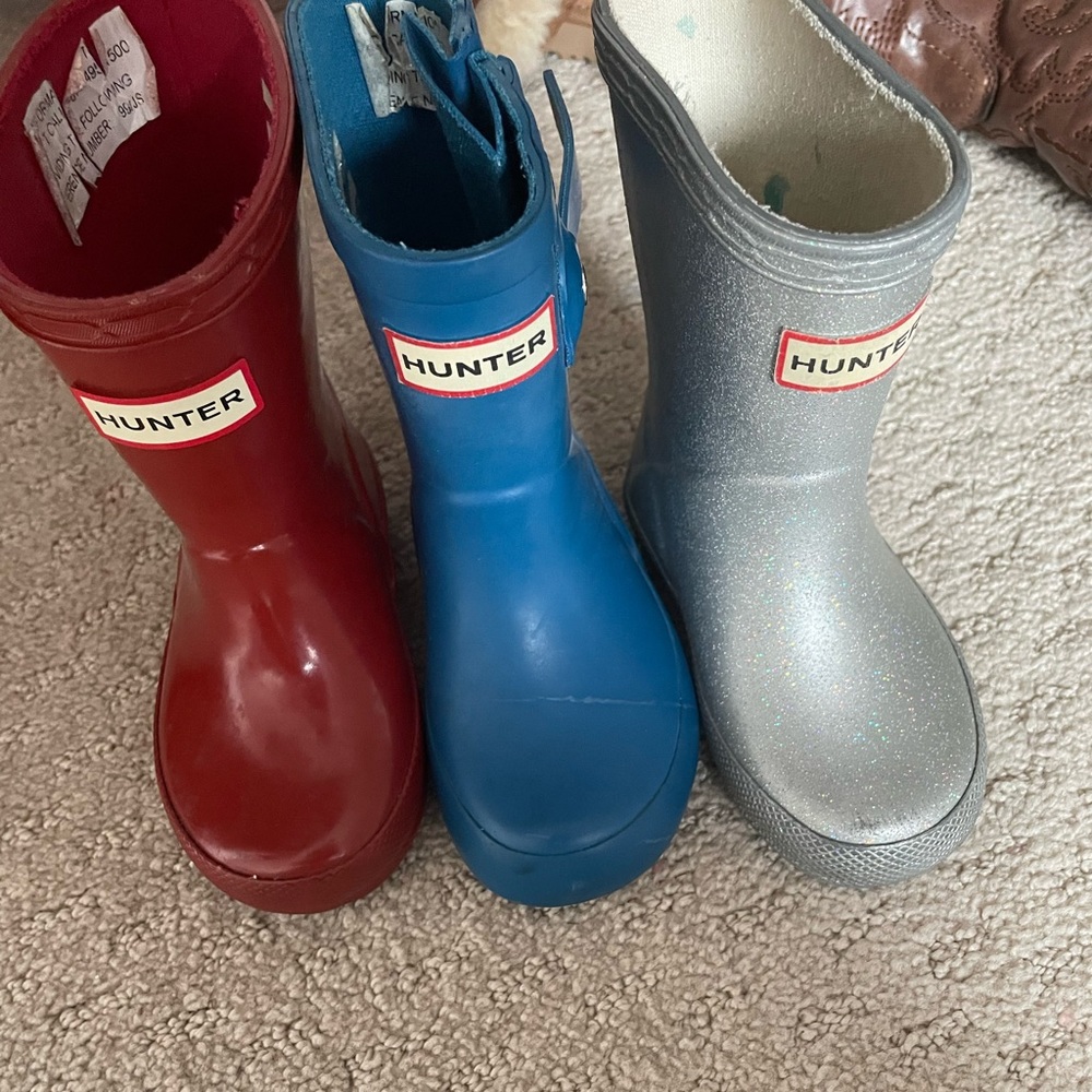 Hunter boots size 4